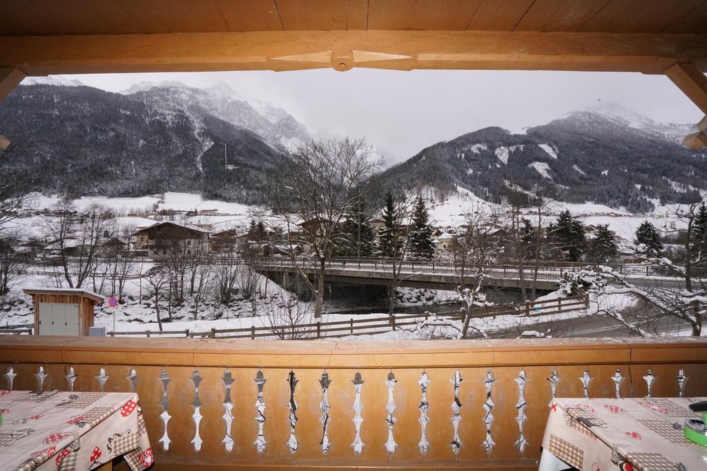 Haus Ruetzbach Appartement Neustift im Stubaital Buitenkant foto