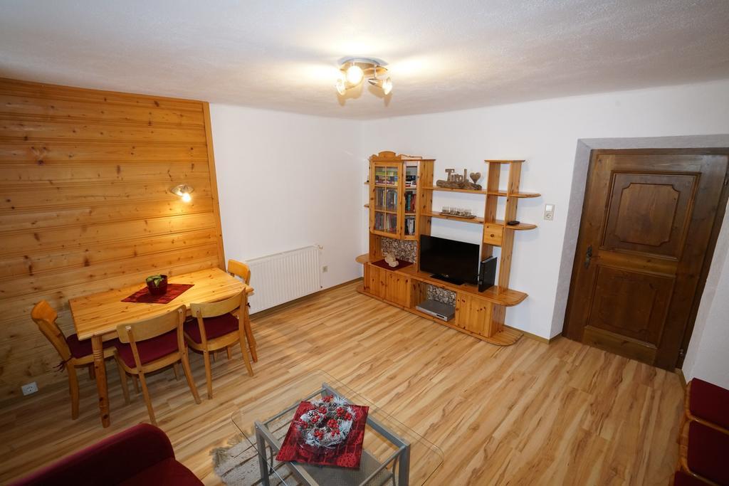 Haus Ruetzbach Appartement Neustift im Stubaital Buitenkant foto